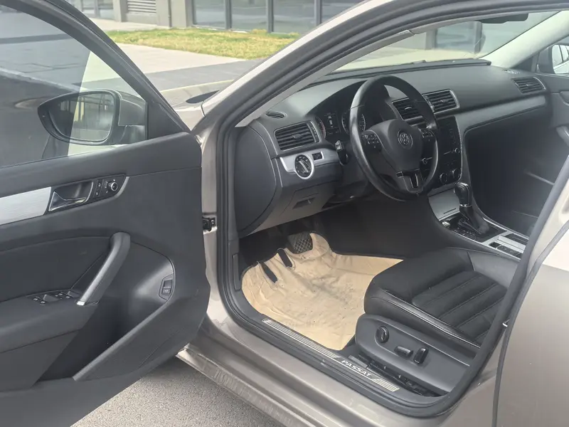 Volkswagen Passat — фото 8