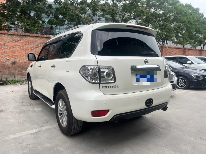 Nissan Patrol — фото 4