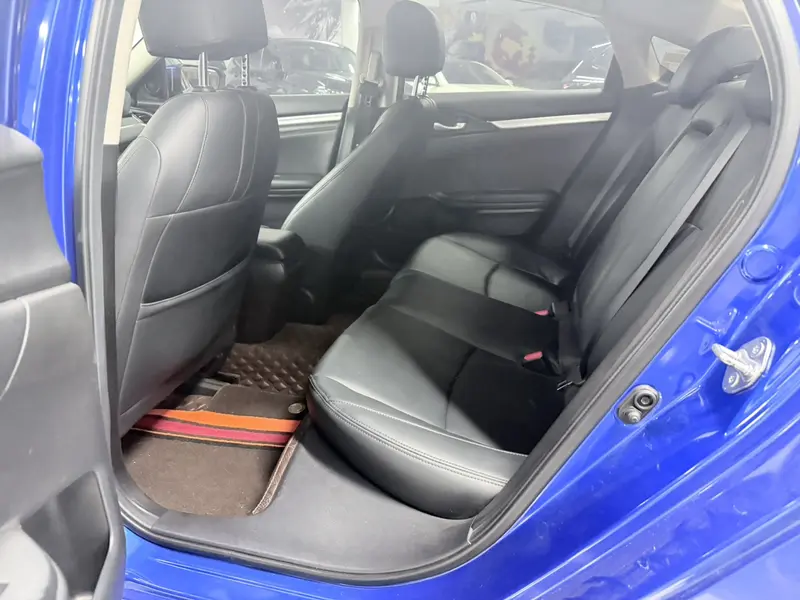 Honda Civic 220TURBO CVT V — фото 9