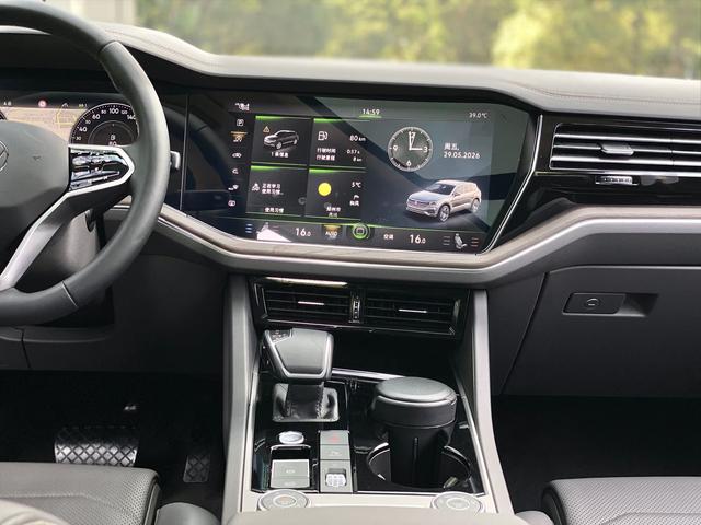 Volkswagen Touareg id 4392280 из Китая 15