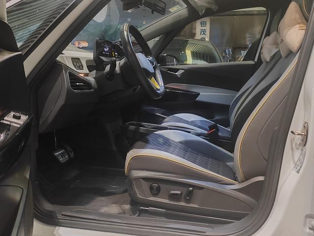 Volkswagen ID.3 2022 Белый из Китая, фото 3
