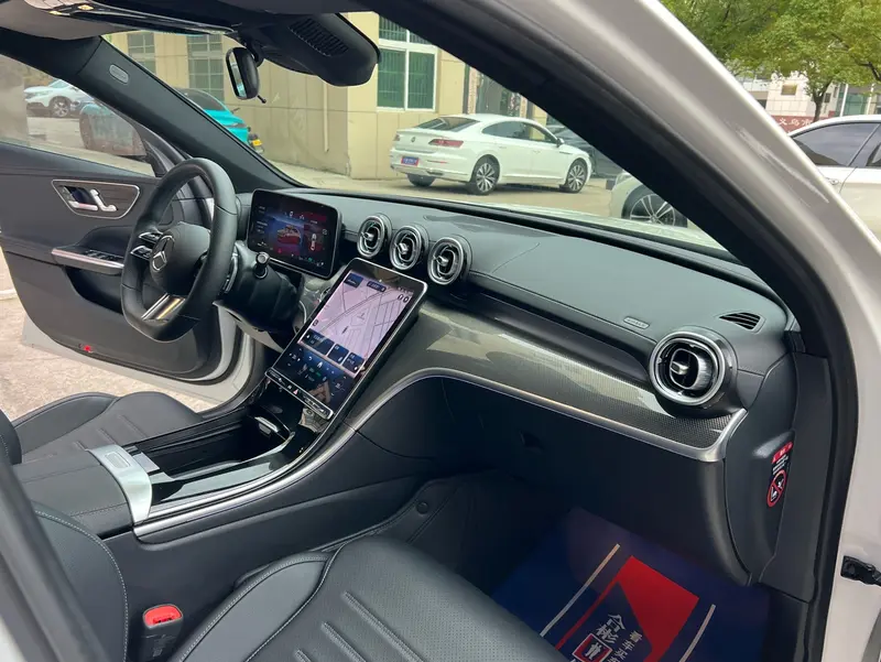 Mercedes-Benz C-Class C 260 L Sport — фото 12