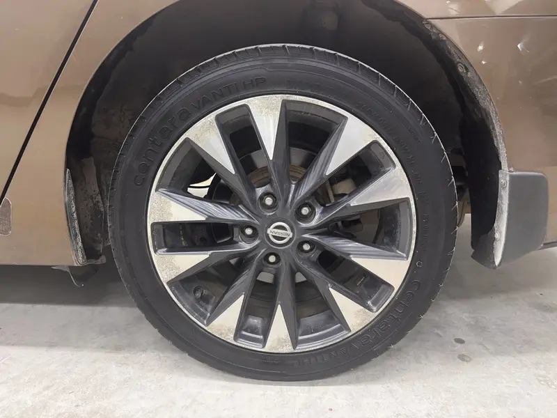Nissan Sylphy 1.8 XL CVT Luxury — фото 11