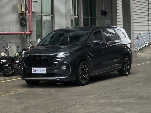 Hyundai Custo
