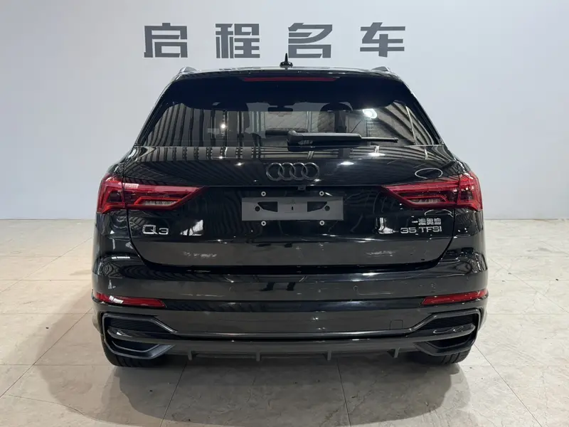 Audi Q3 — фото 5