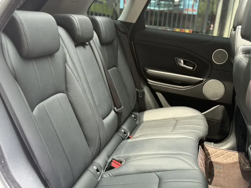Land Rover Range Rover Evoque — фото 13