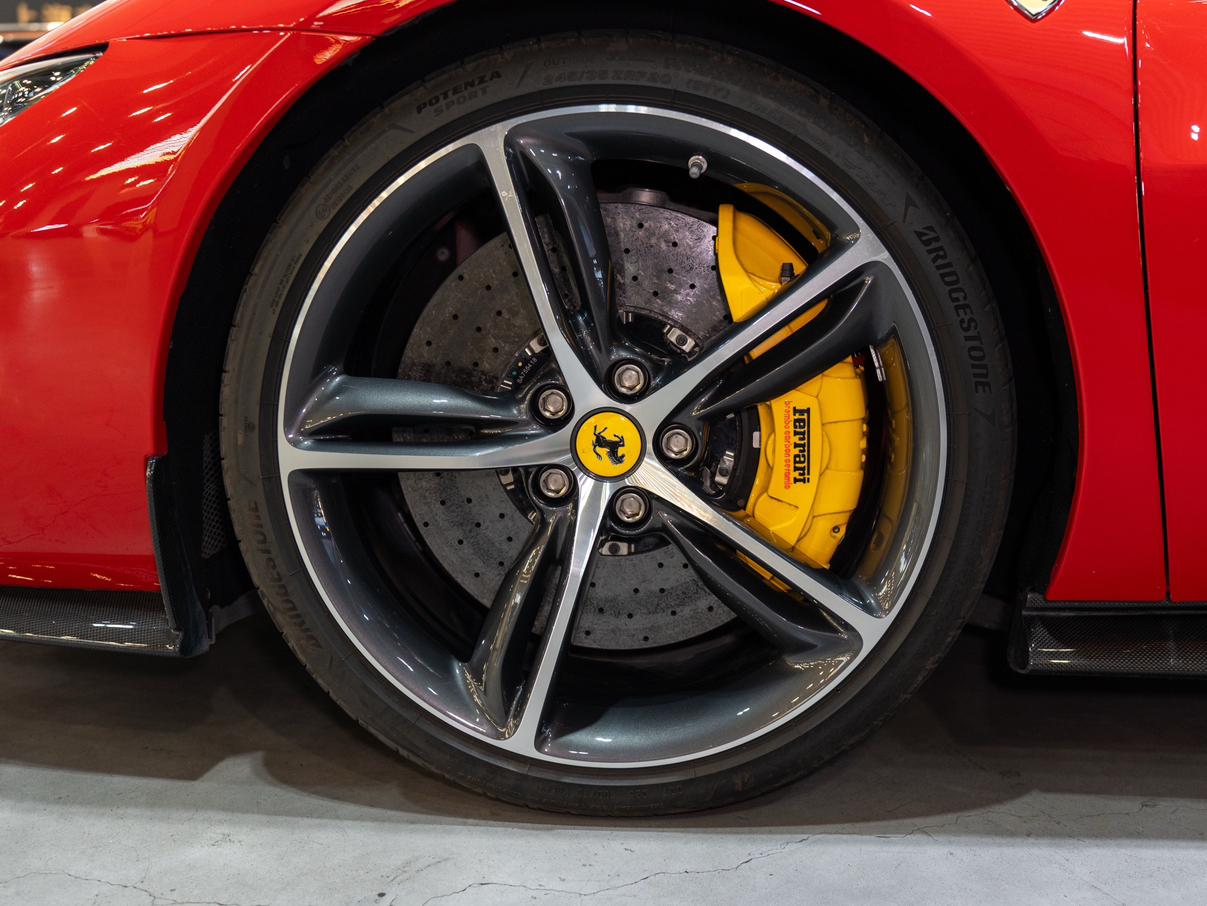 Ferrari 296: фотография 5 из 22