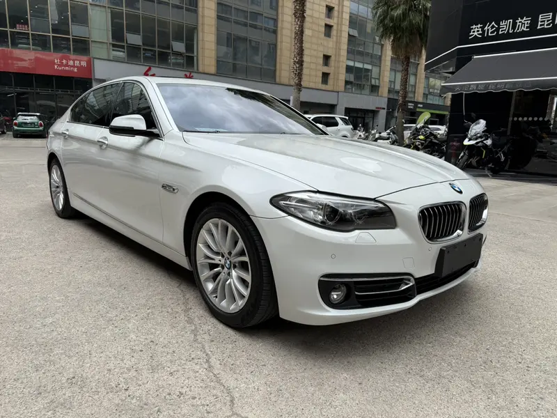 BMW 5 Series — фото 3