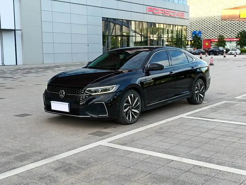 Volkswagen Passat — фото 1