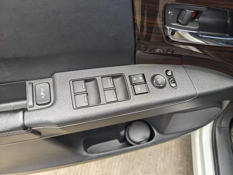 Honda Odyssey — фото 17