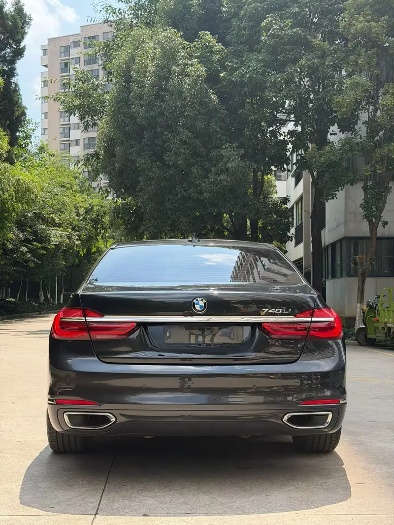 BMW 7 Series 730Li люкс — фото 4
