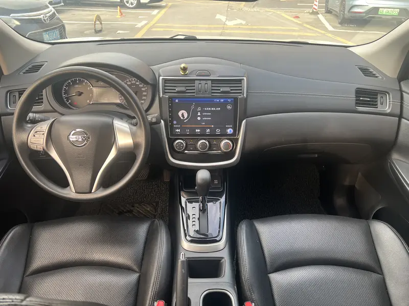 Nissan Tiida 1.6L CVT — фото 7
