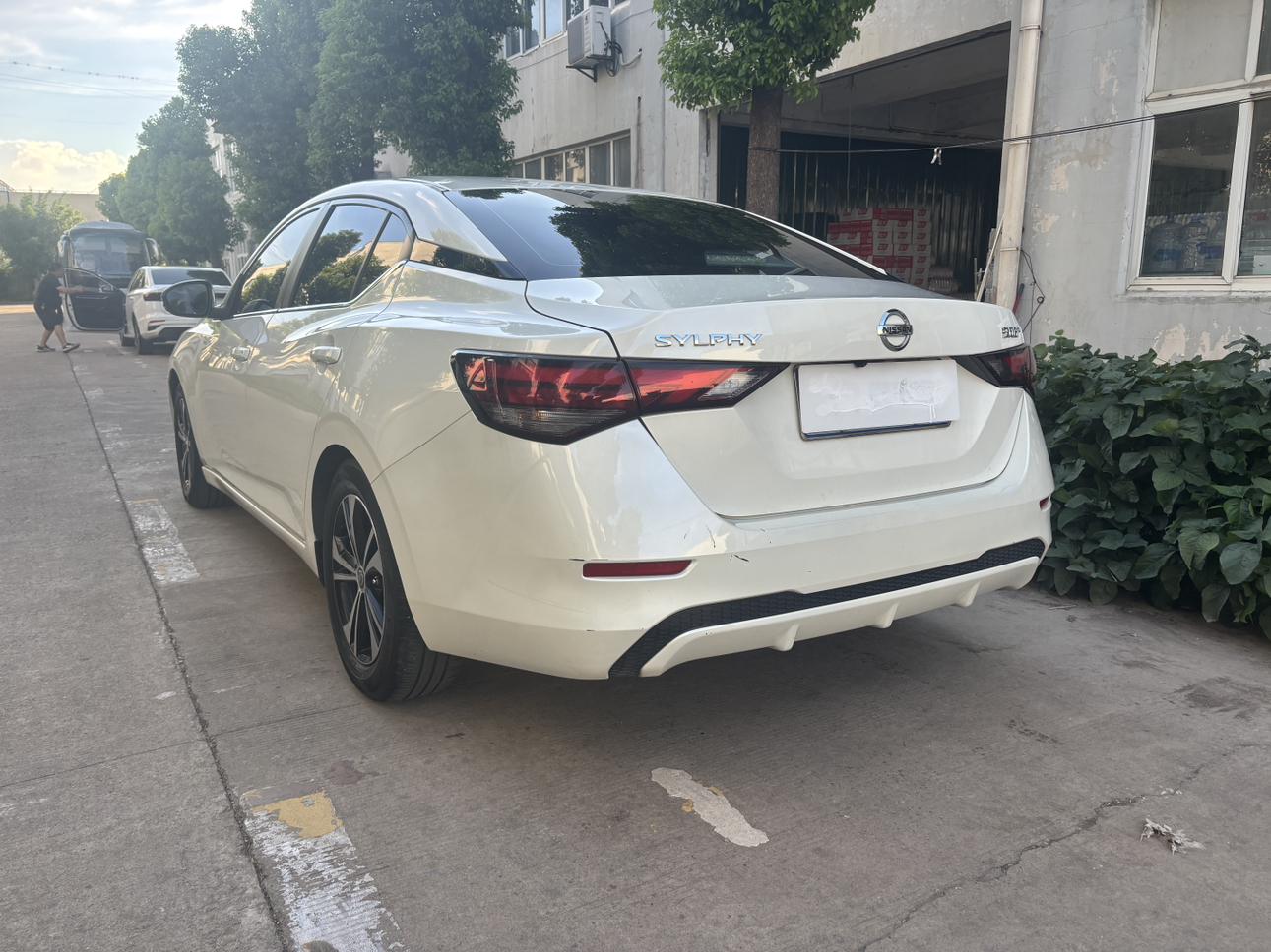 Nissan Sylphy: фотография 12 из 12