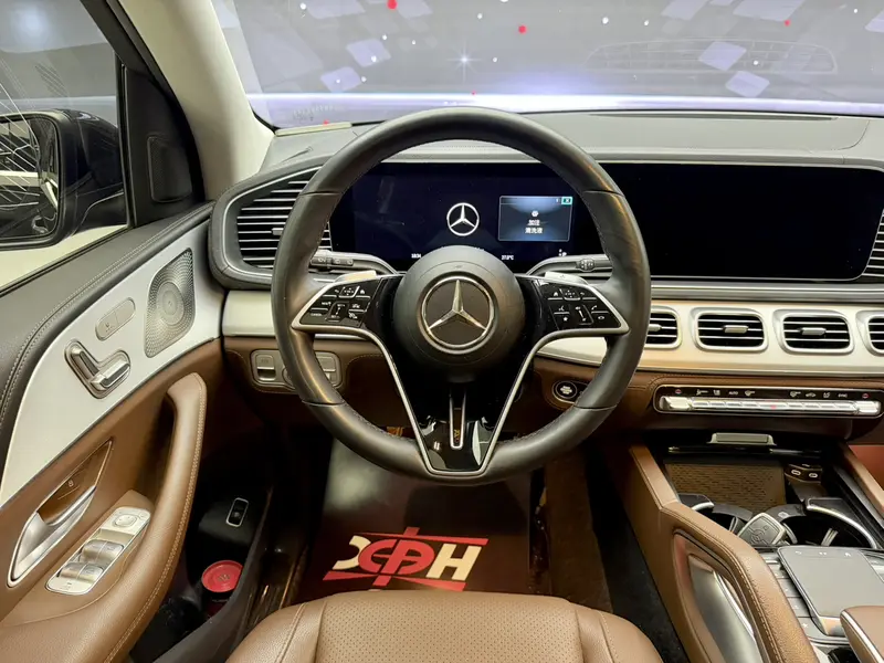 Mercedes-Benz GLE — фото 10