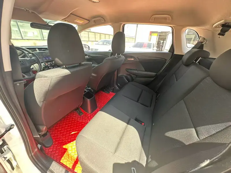 Honda Fit — фото 9