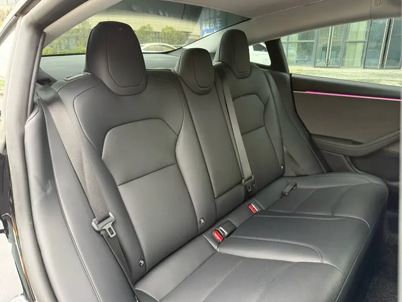 Tesla Model 3 — фото 13