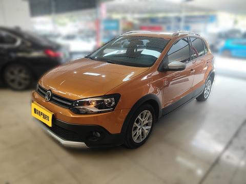 Volkswagen Polo 2016 1.6L Cross Polo AT