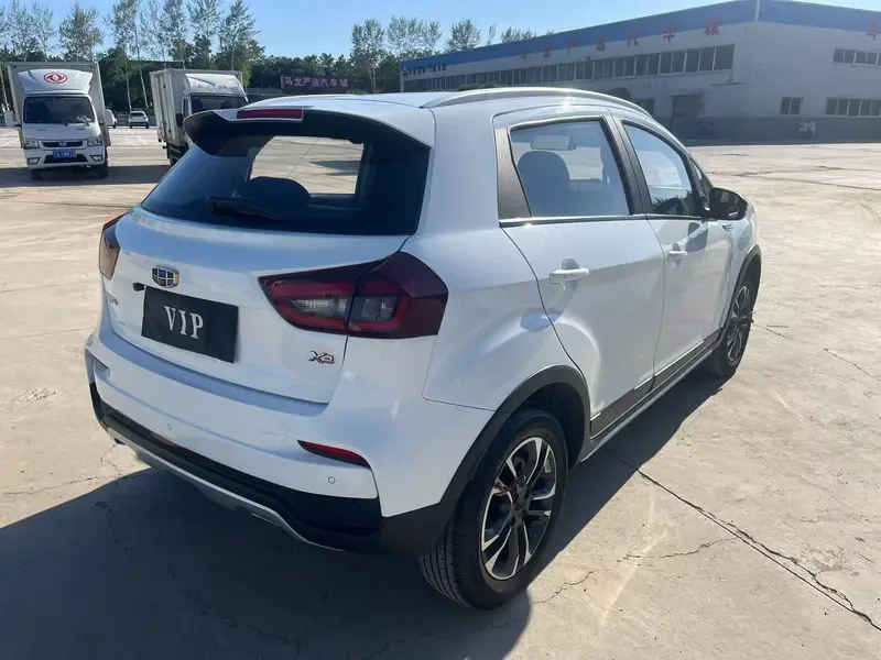 Geely Vision X3 — фото 6