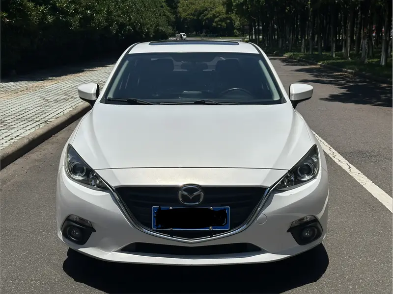 Mazda 3 Axela — фото 2
