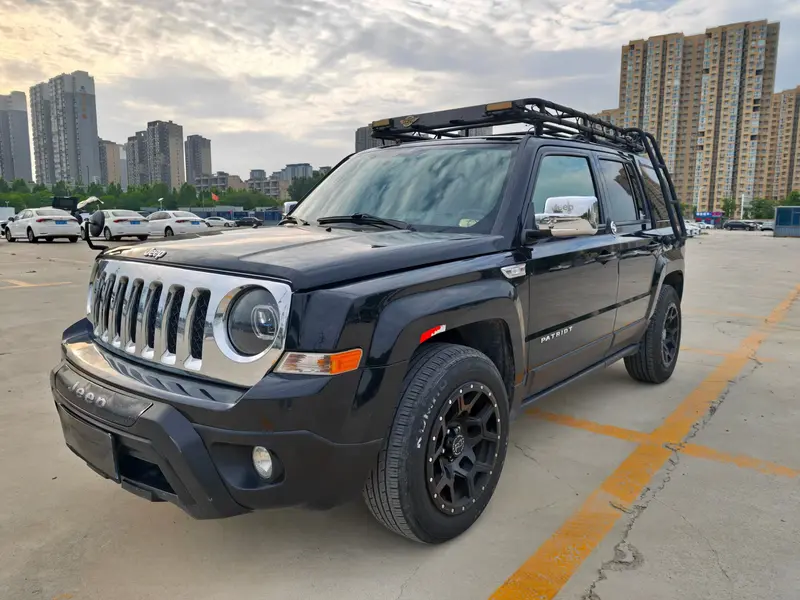 Jeep 2.4 L Sport