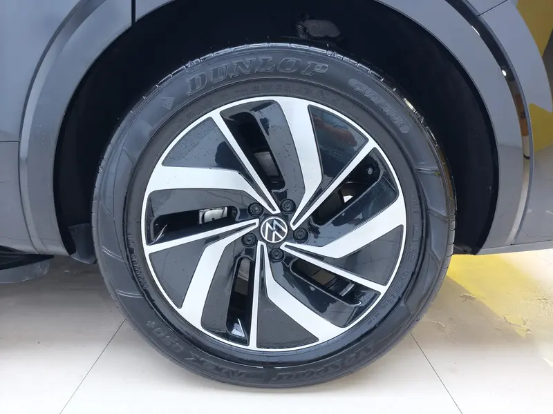 Volkswagen Viloran 380 TSI — фото 11