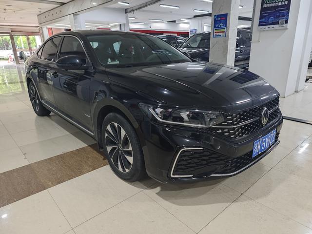 Volkswagen Passat 2023 Черный из Китая, фото 3