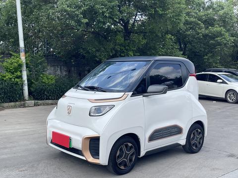 Baojun E200