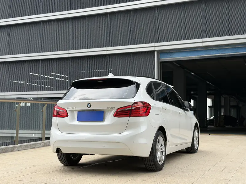BMW 2 Xi Lv Xing Che — фото 6
