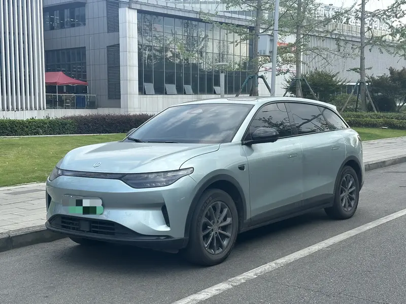 Leapmotor C11